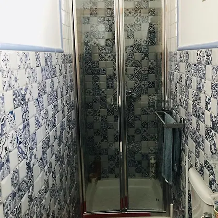 Preciosa Casa Baja Con Aire Acondicionado